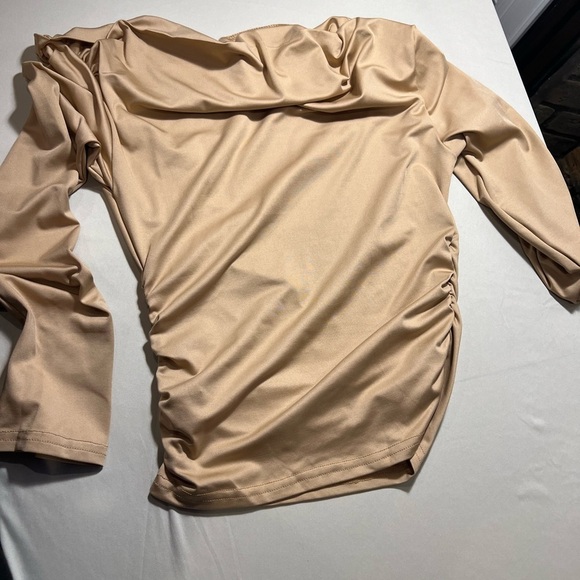 ๐ฅ Lot of 12 Women's Clothing - Sizes S & M | Reseller Box Bundle | NWOT & Pre-O - Picture 14 of 15
